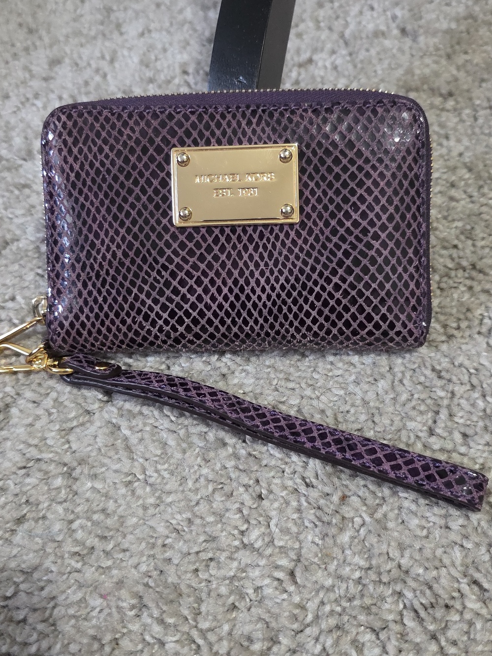 Michael Kors Python Snake Embossed Zip Around Card Wallet Wristlet Purple